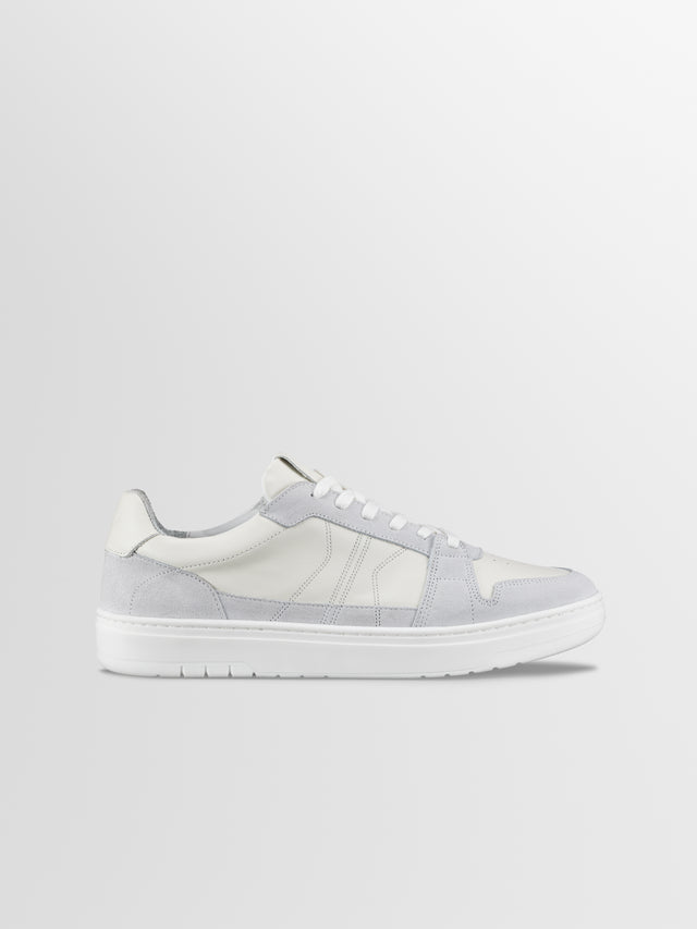 Carrara Suede Sneaker in Ice