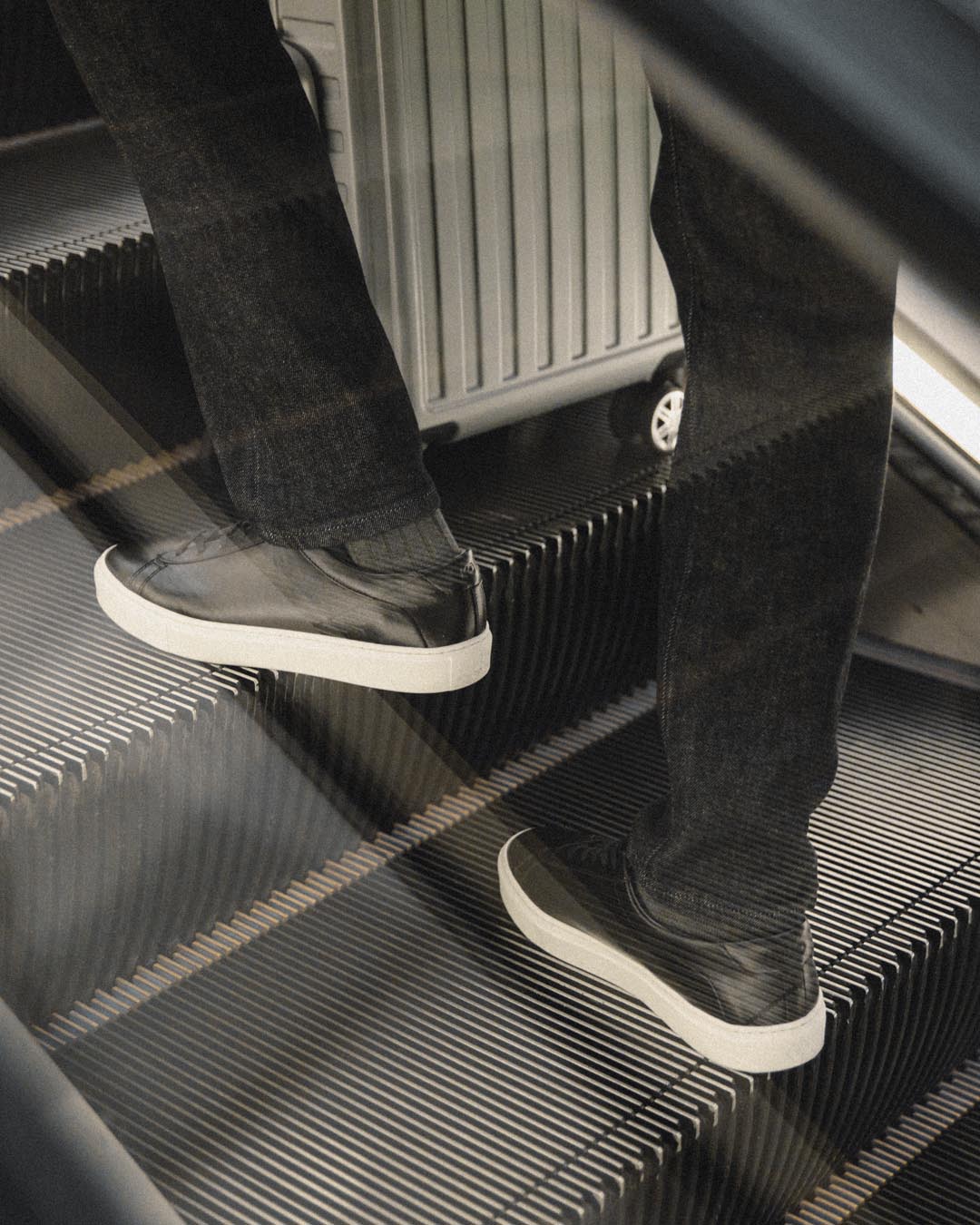 Capri Leather Sneaker in Onyx