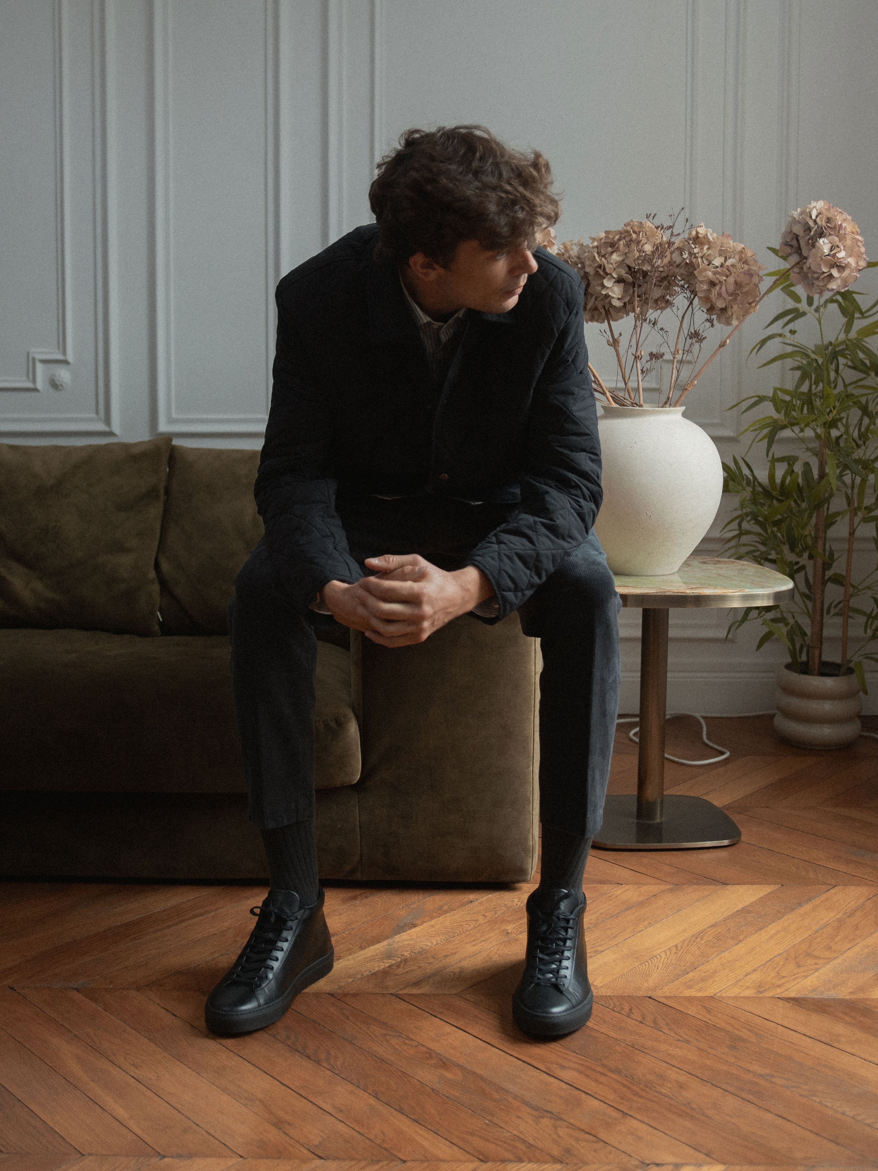 Capri Mid Leather Sneaker in Nero