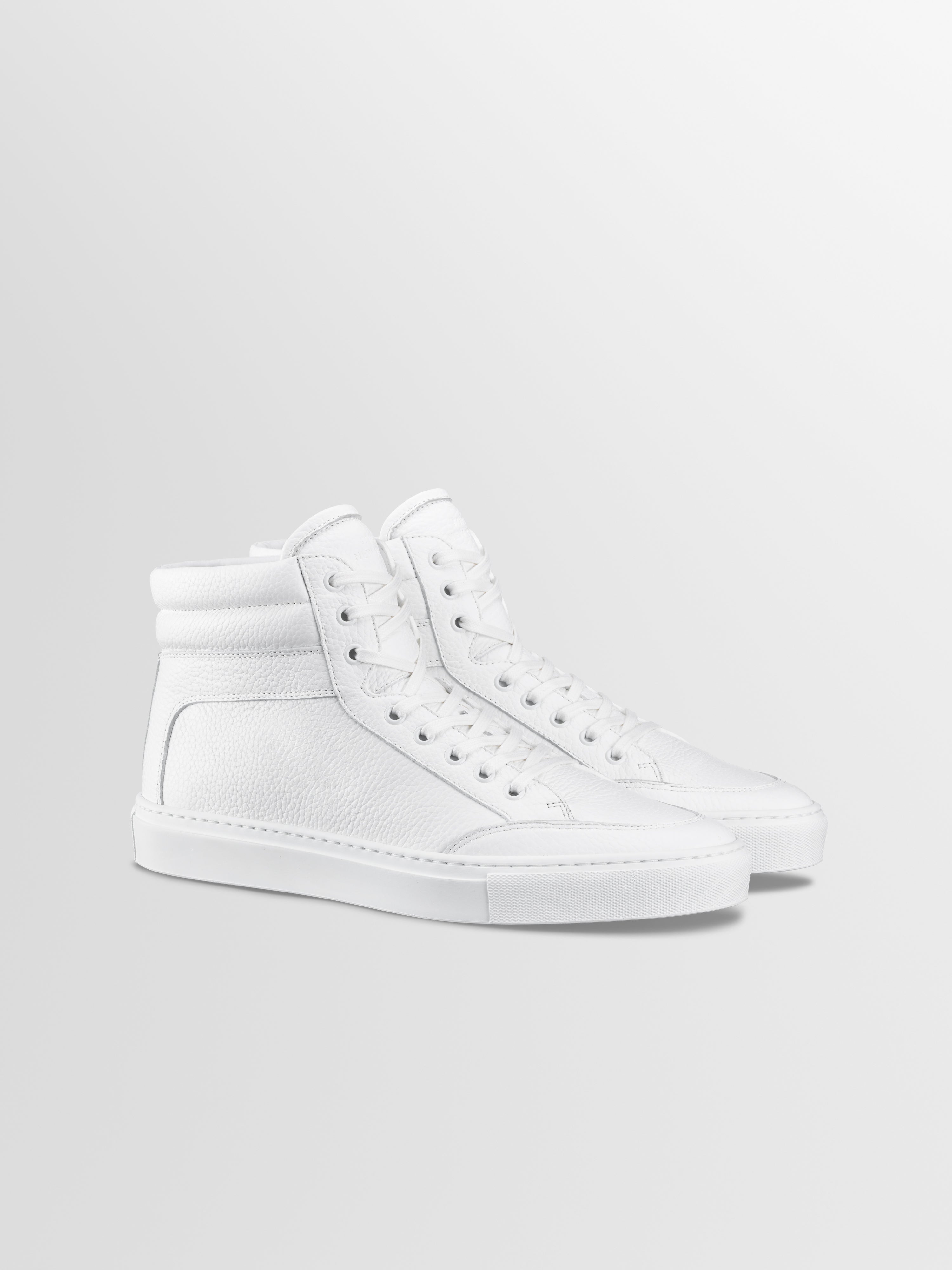 Primo Leather Sneaker in Triple White