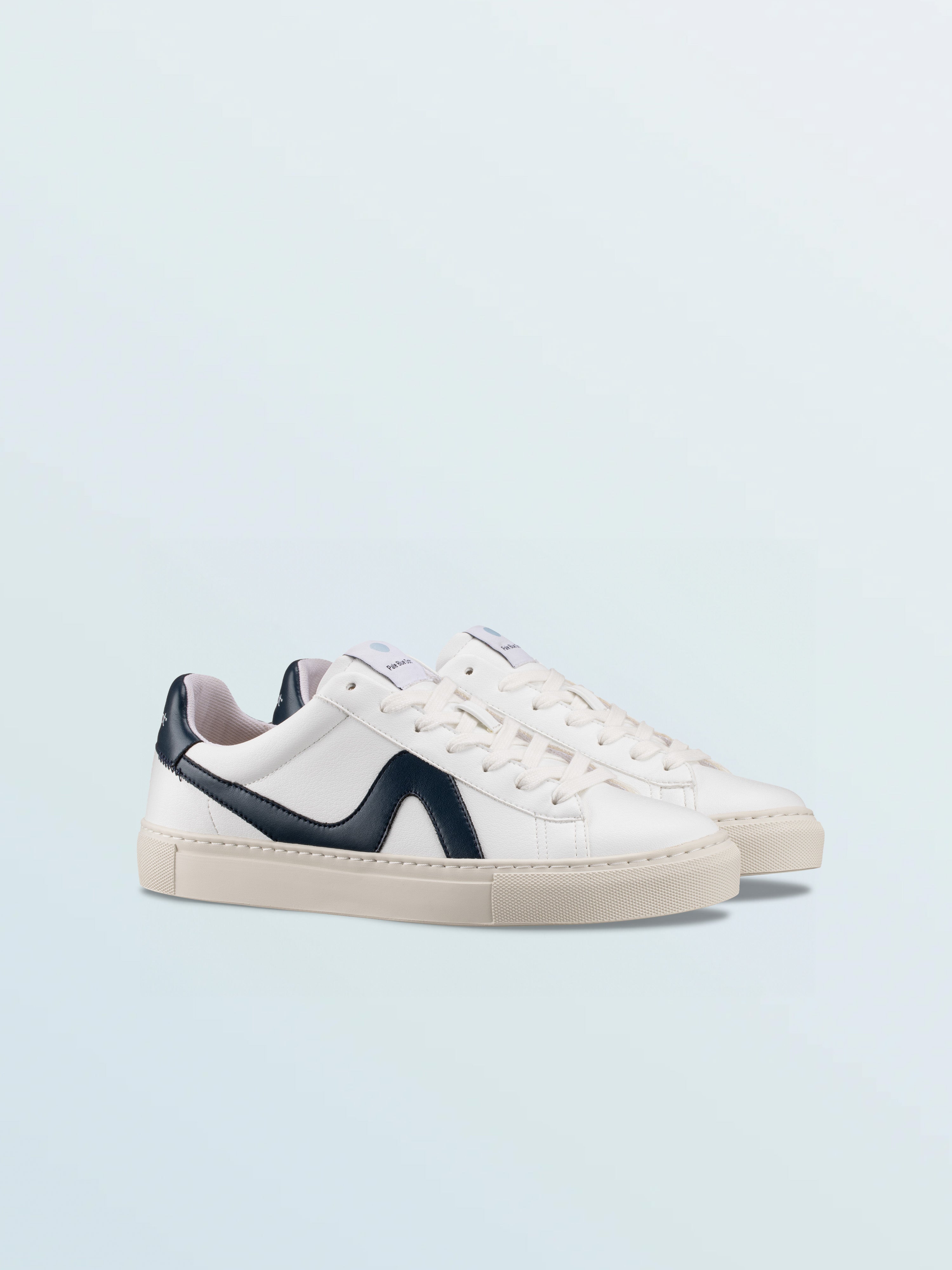 Vegan 01 Sneaker in Iceberg