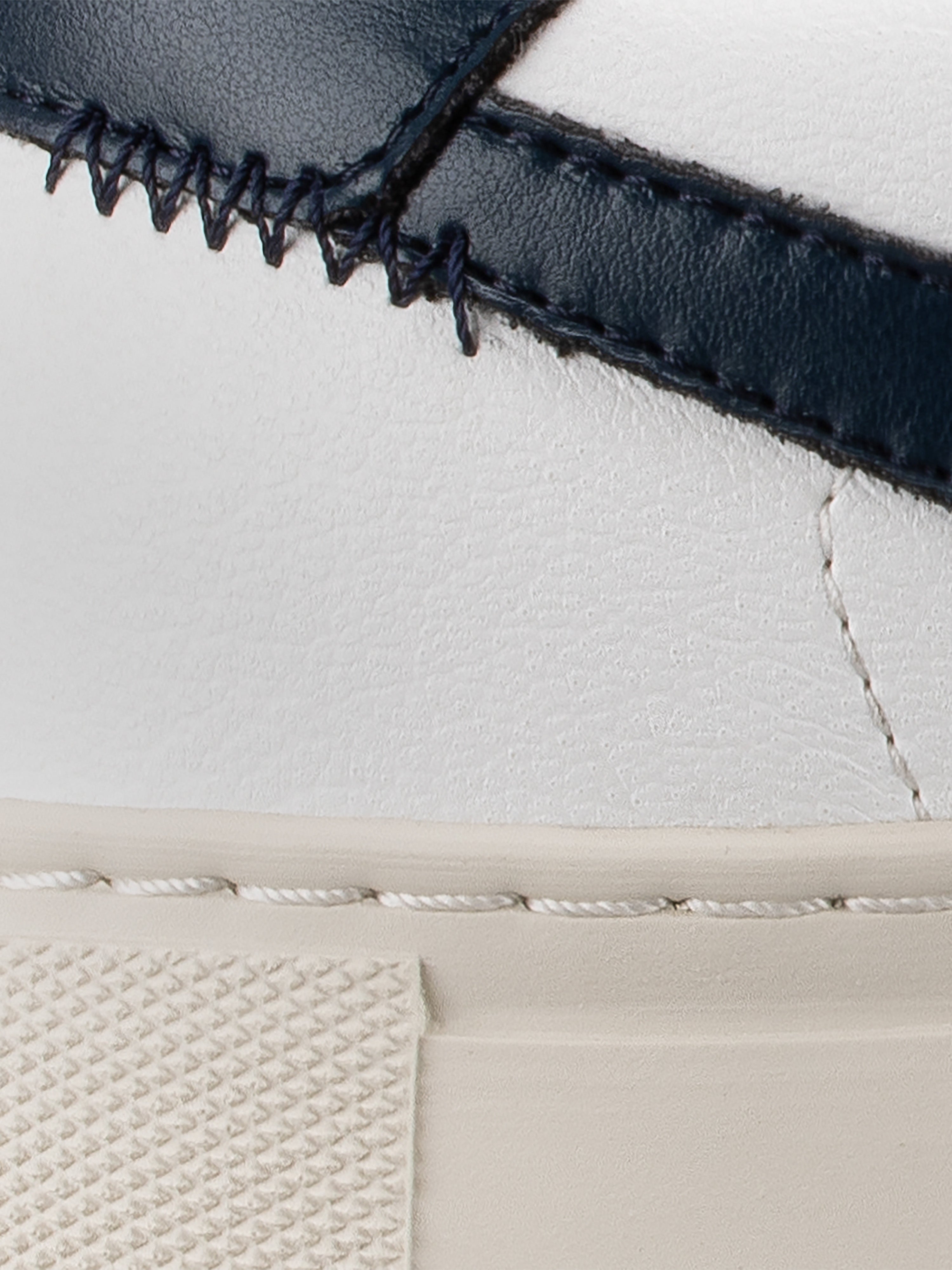 Vegan 01 Sneaker in Iceberg